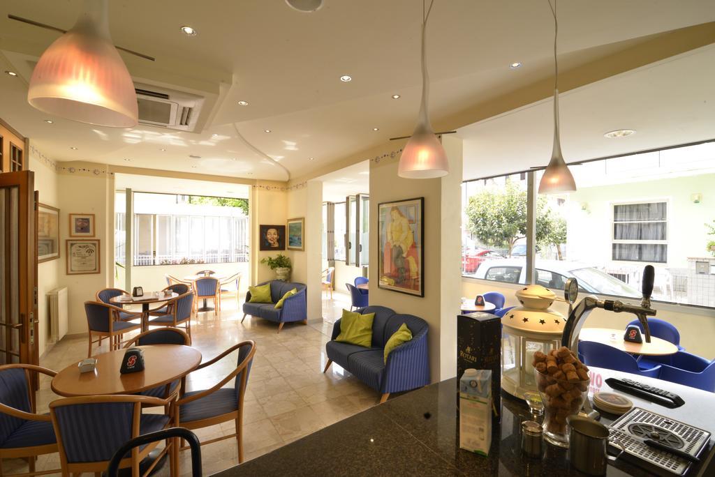 Hotel Ave ริมินี ภายนอก รูปภาพ