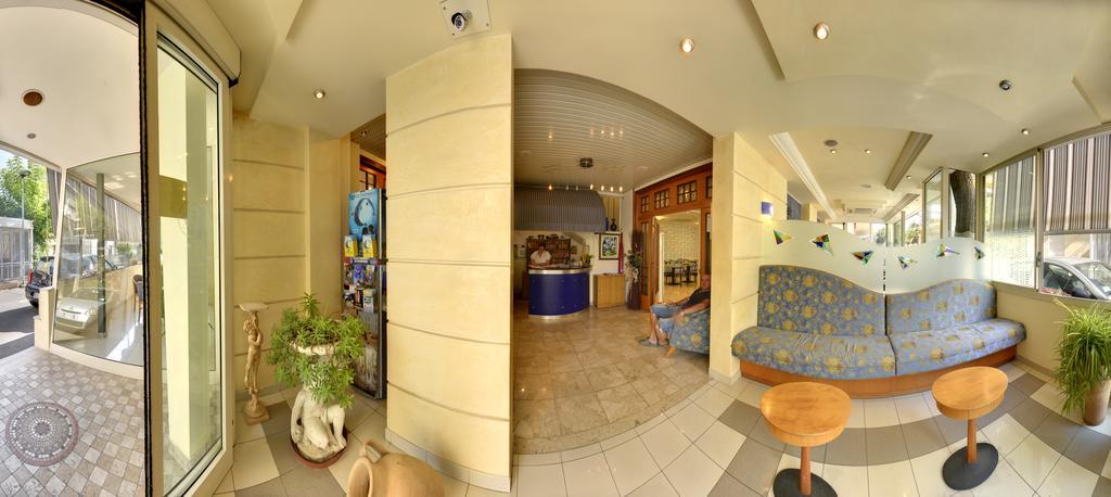 Hotel Ave ริมินี ภายนอก รูปภาพ
