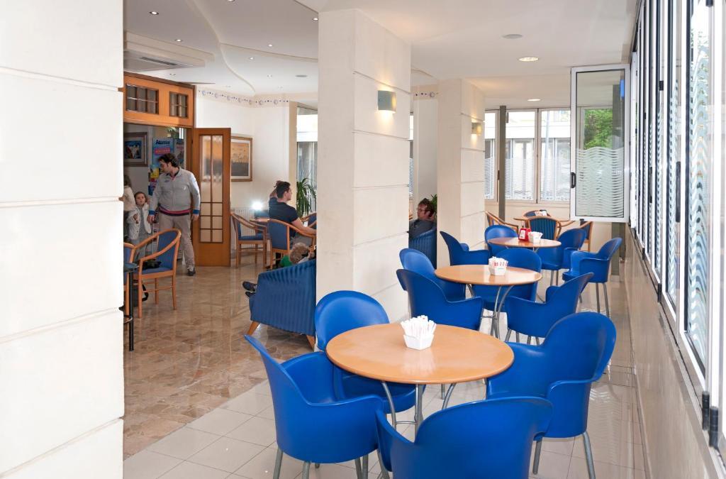 Hotel Ave ริมินี ภายนอก รูปภาพ